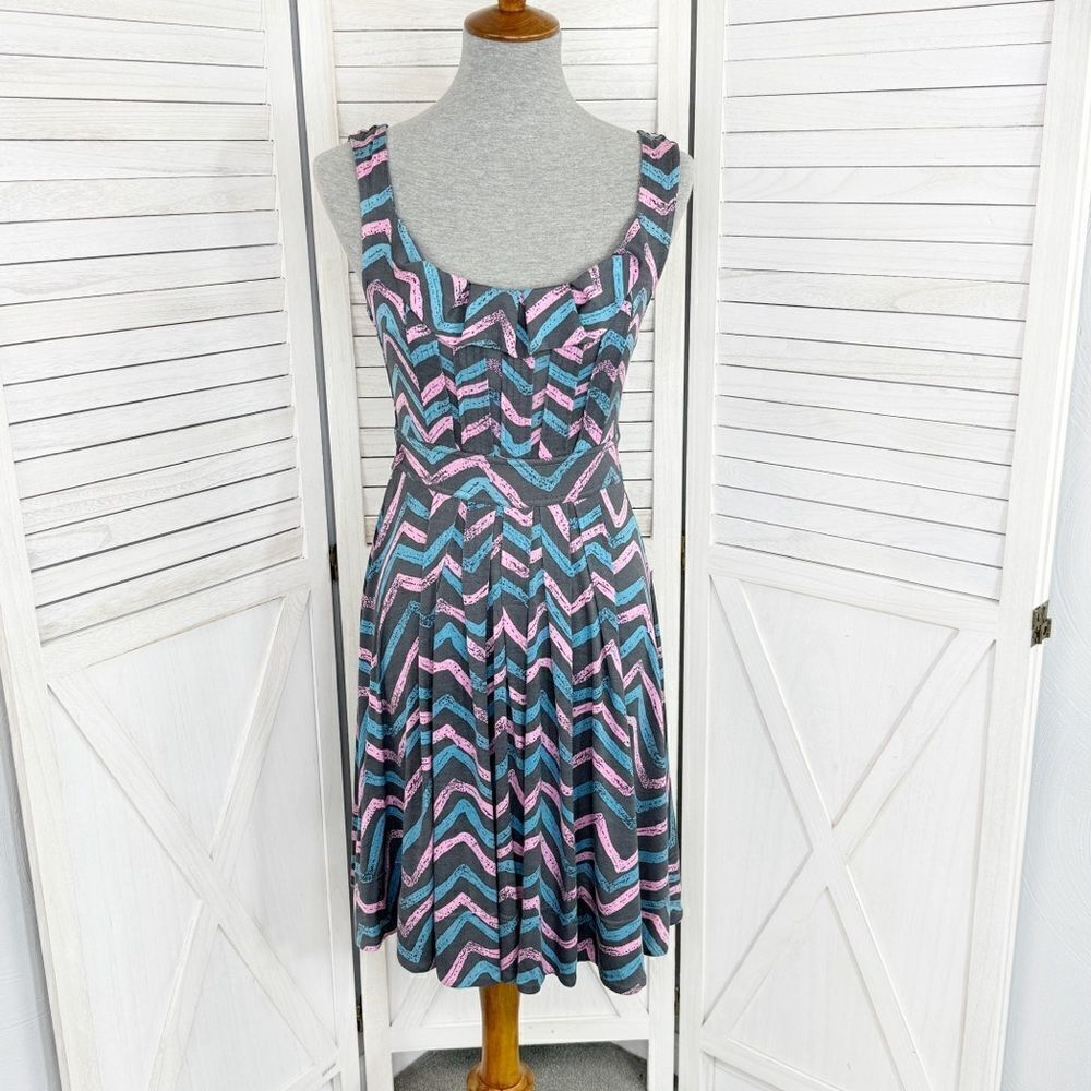 Marc‎ Jacobs Pleated Ruffle Chevron Print Silk Knit Dress Grey Pink Blue XS